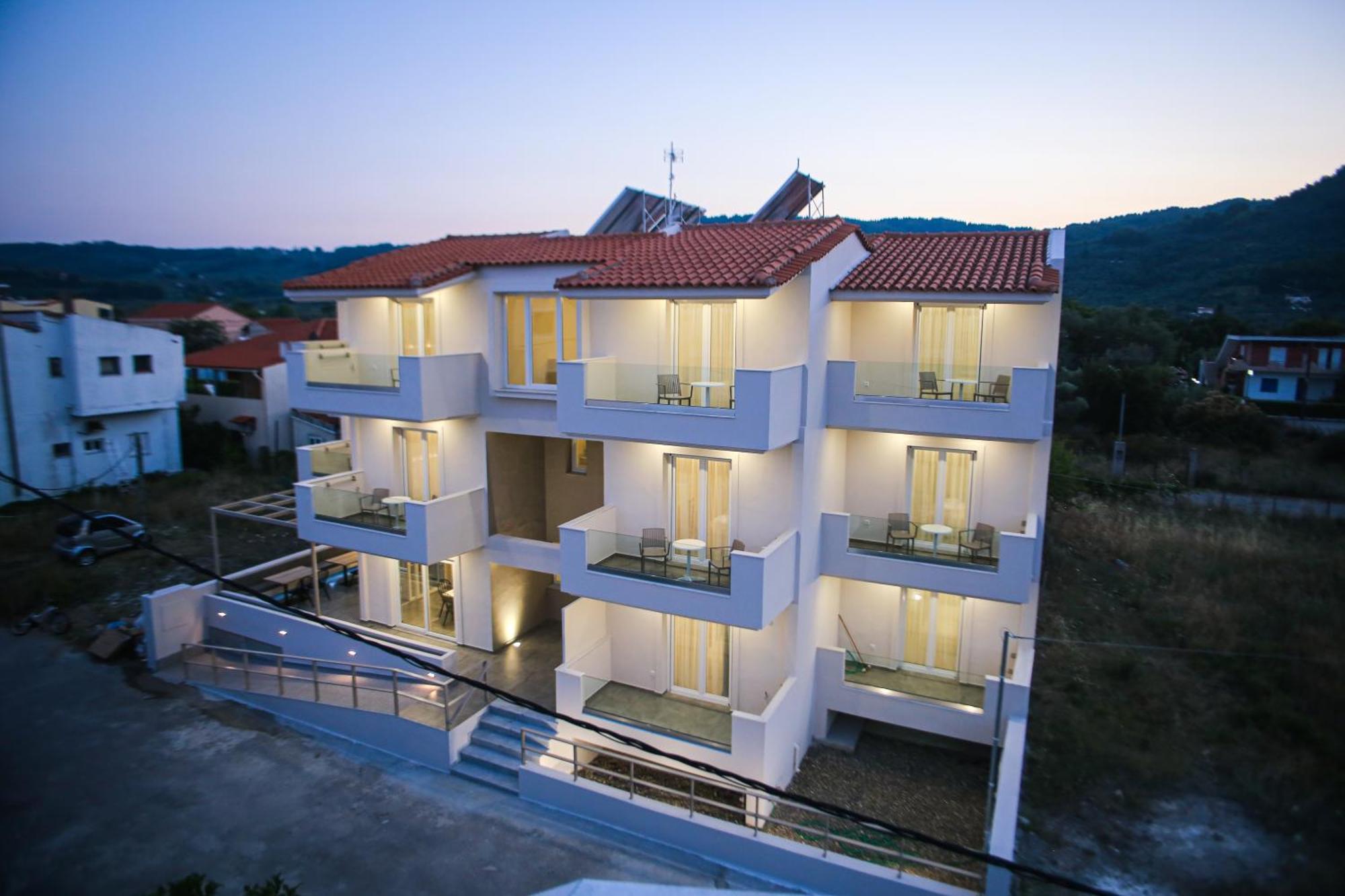 Verano Apartments Agia Anna  Esterno foto